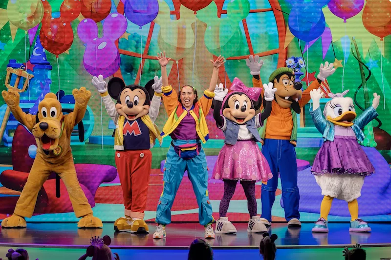 Mickey y Minnie en el nuevo show de Disney Jr. Mickey Mouse Clubhouse Live en Disney World.